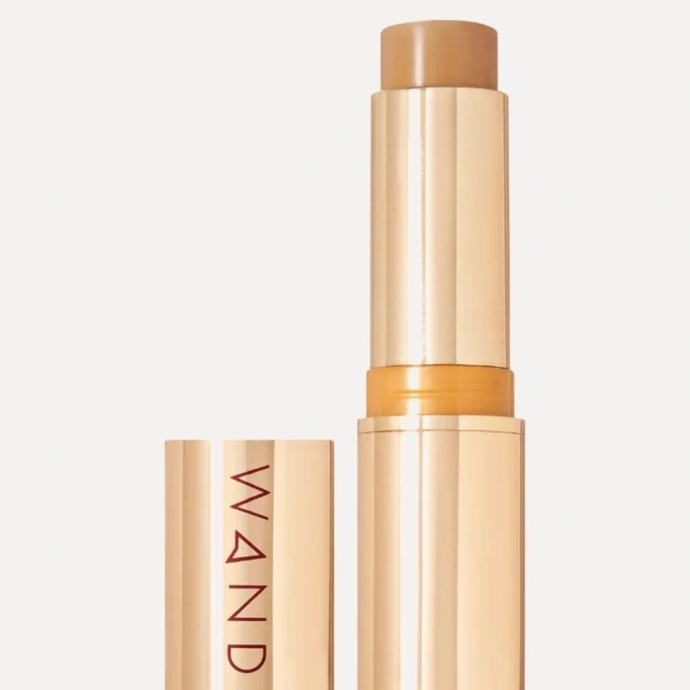34. New in box wander beauty tan flash focus hydrating foundation